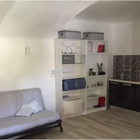 Appartement New Cozy Studio, Amazing Position